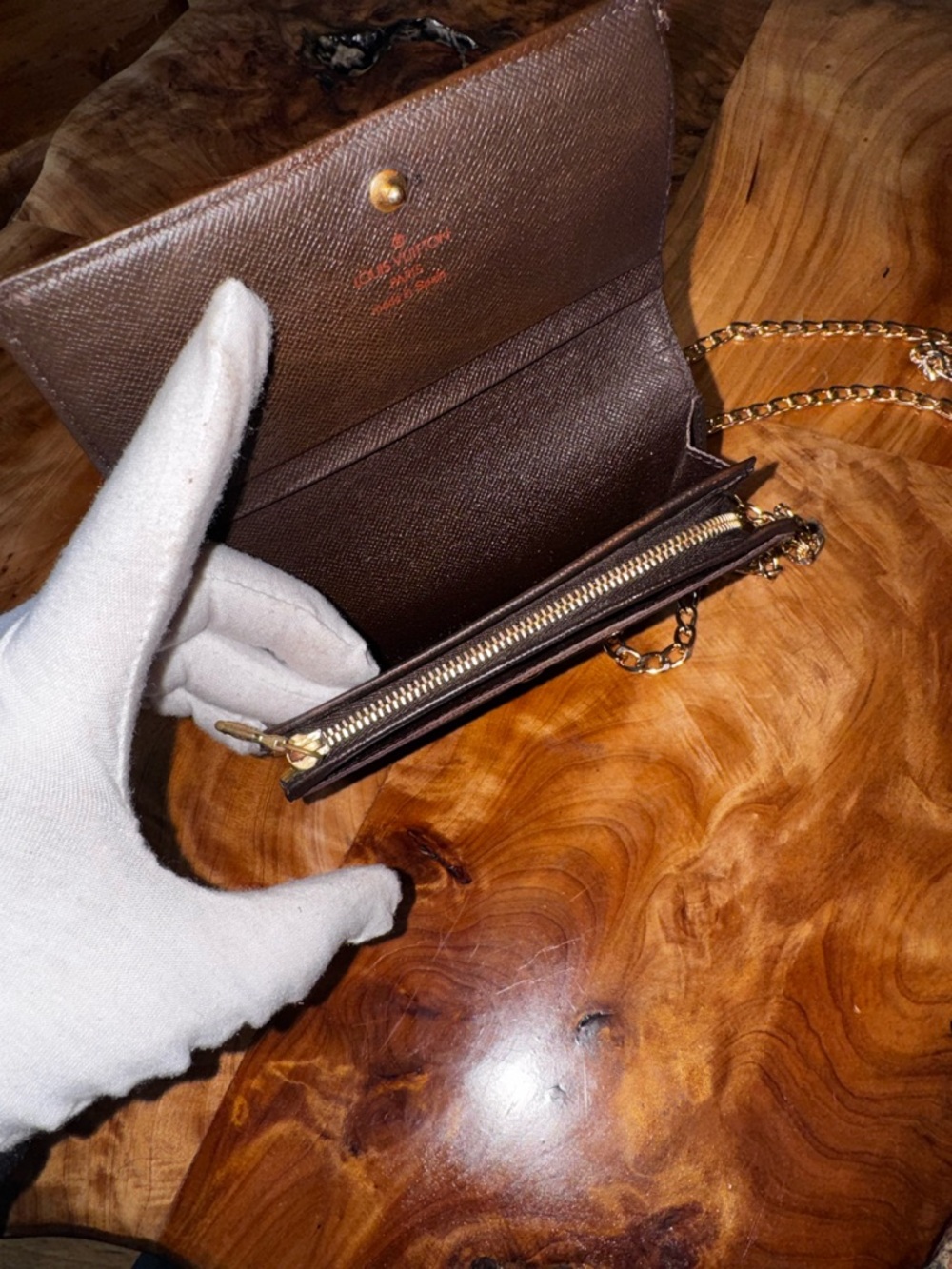 Damier Ebene Porte-Monnaie
Billets Trésor Wallet converted vintage - Picture 14 of 17